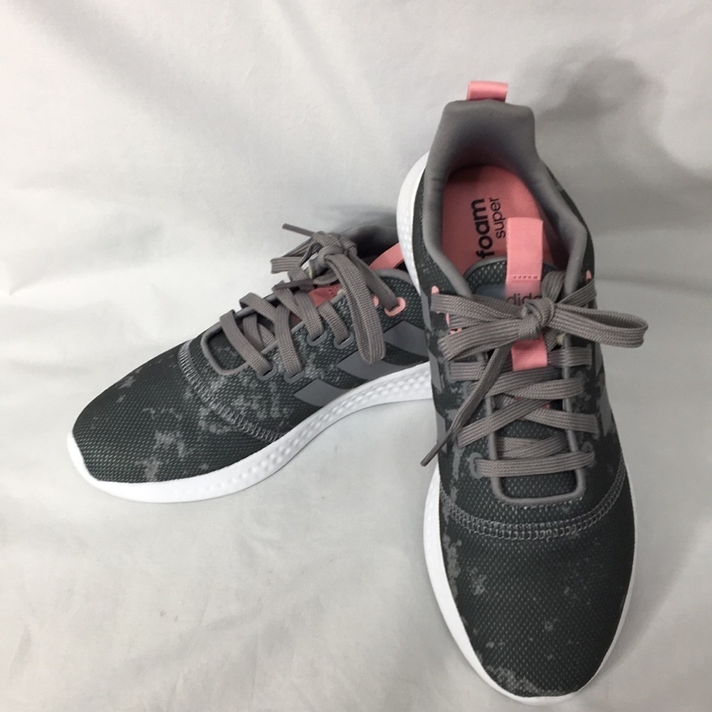 Adidas Women’s Puremotion Cloud Foam Gray & Pink Super Sneakers Size 8 Like-NEW